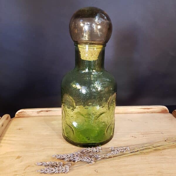 carafe verre vert ancienne vintage merveille et bout de chandelle