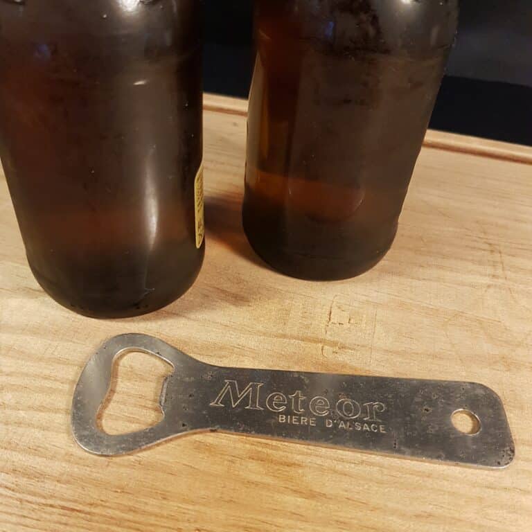 decapsuleur metal vintage meteor biere merveille et bout de chandelle