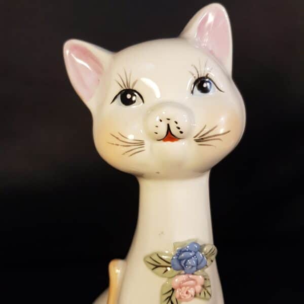 figurine chat porcelaine blanc merveille et bout de chandelle 7