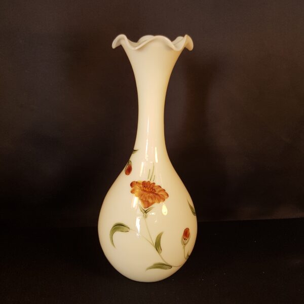 vase opaline blanche fleurs merveille et bout de chandelle 3