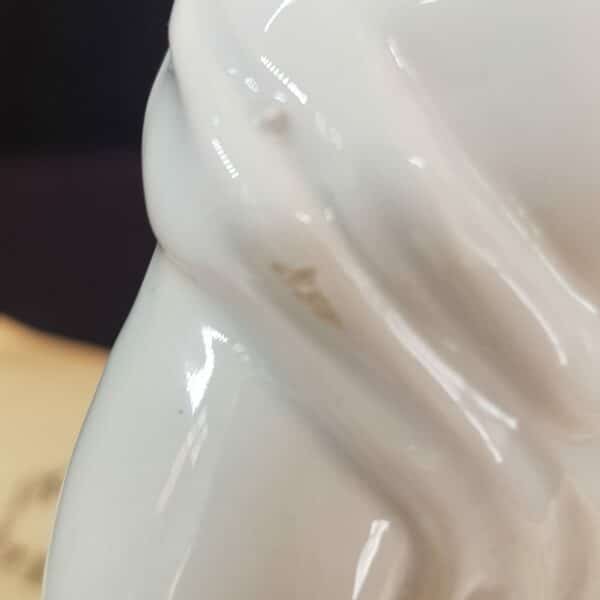 vase statut blanc cherubin merveille et bout de chandelle 7 1
