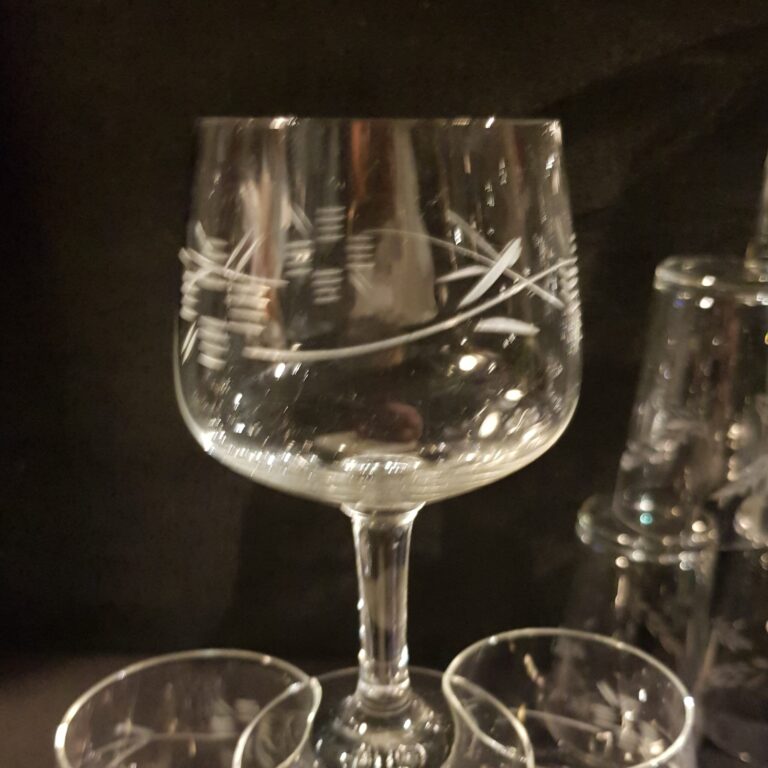 verre cisele demi cristal merveille et bout de chandelle 2 scaled